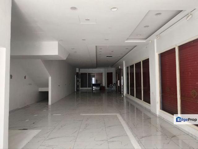Shop for rent in Petaling, Alam Impian