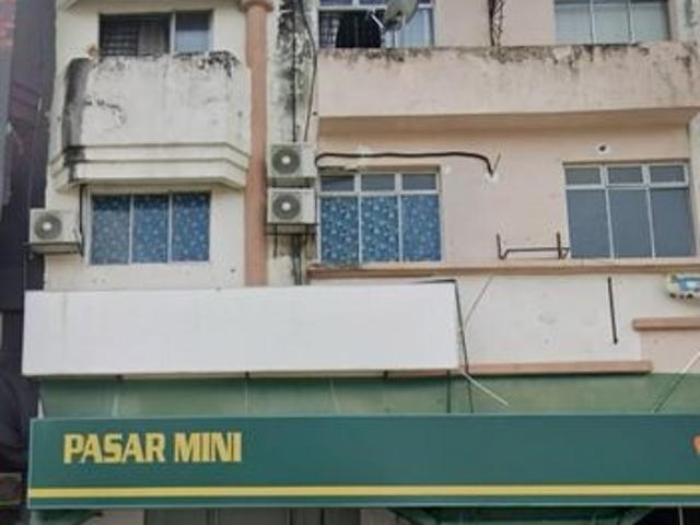Shop for sale in Petaling, Alam Impian