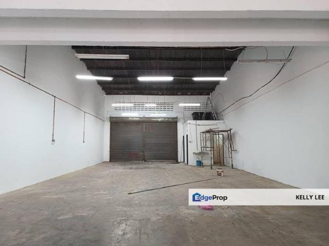 Shop for sale in Petaling, Alam Impian