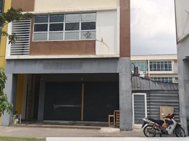 Shop for sale in Petaling, Alam Impian