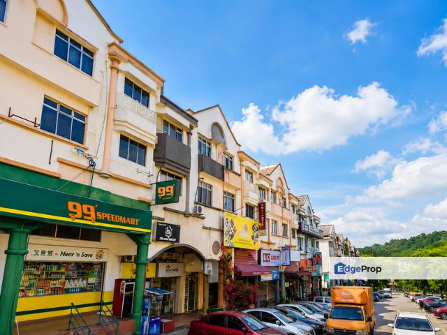 Shop for rent in Petaling, Alam Impian