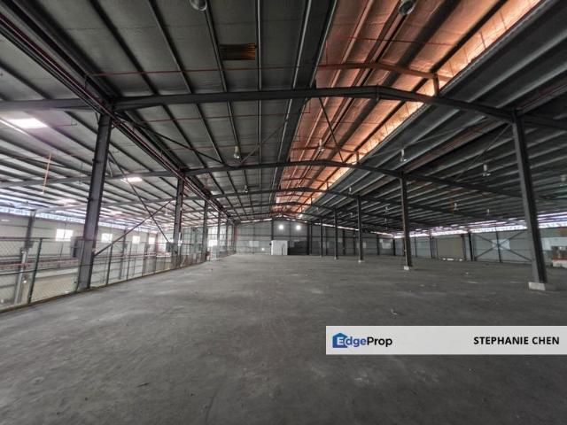 Warehouse for rent in Petaling, Alam Impian