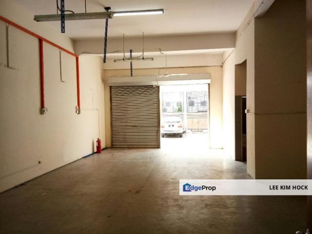 Shop for sale in Petaling, Alam Impian