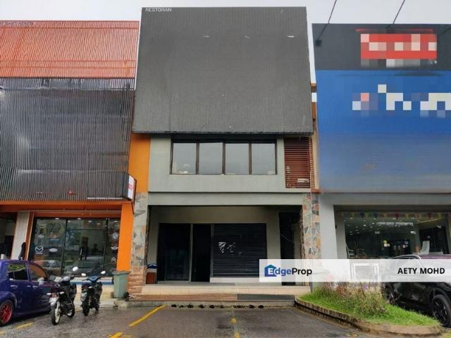 Shop for rent in Kajang, Langat