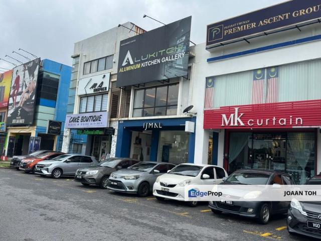 Shop for rent in Kajang, Langat