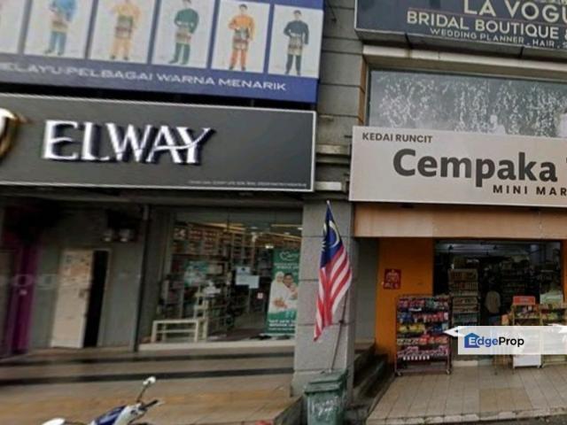 Shop for sale in Kajang, Langat