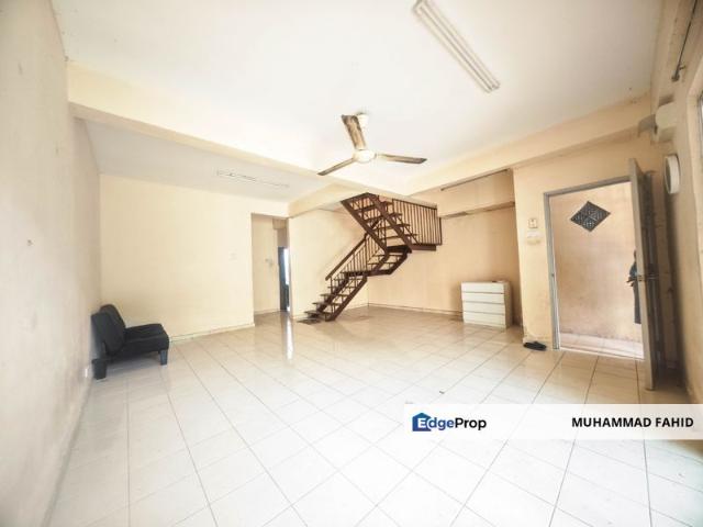 House for sale in Kajang, Langat