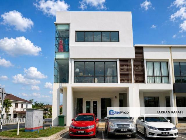 Shop for sale in Kajang, Langat