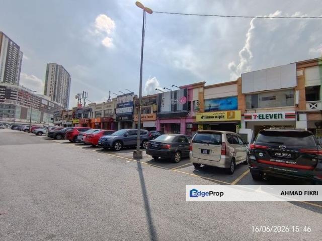 Shop for rent in Kajang, Langat