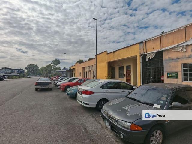 Shop for sale in Kajang, Langat