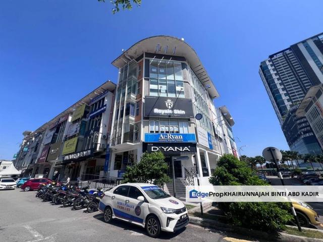 Shop for sale in Kajang, Langat