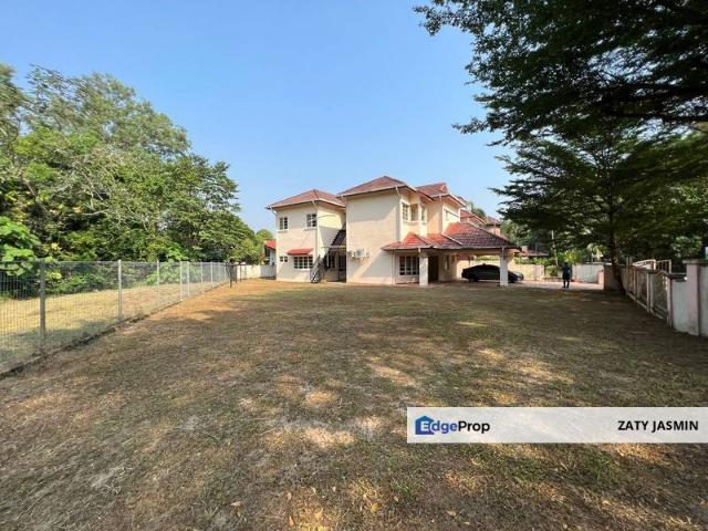 House for sale in Petaling, Damansara Damai