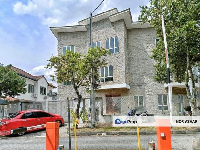 House for sale in Petaling, Damansara Damai