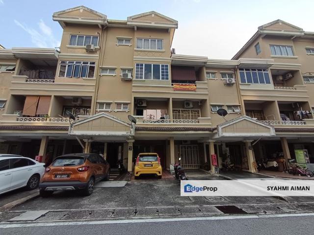 House for sale in Petaling, Alam Impian