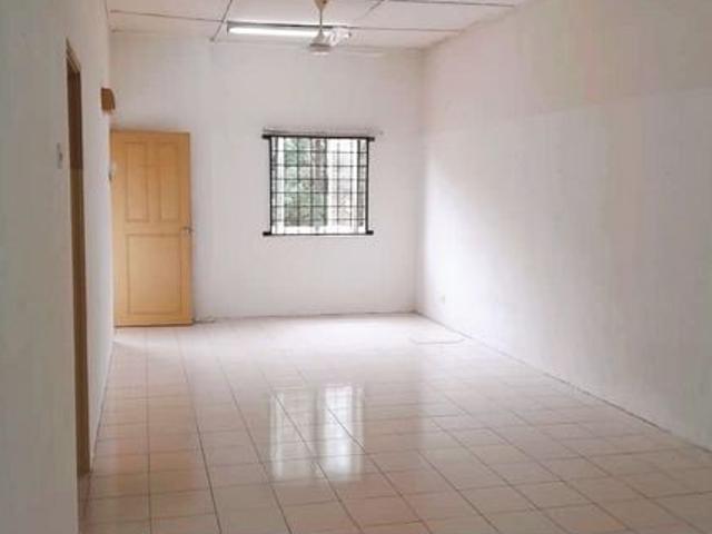 House for rent in Petaling, Alam Impian