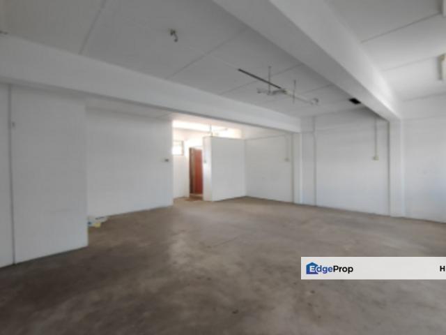 Warehouse for rent in Petaling, Alam Impian