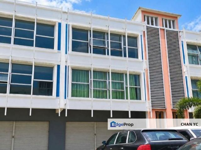 Shop for sale in Shah Alam, Petaling