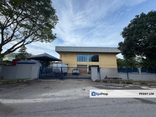 Warehouse for rent in Petaling, Alam Impian