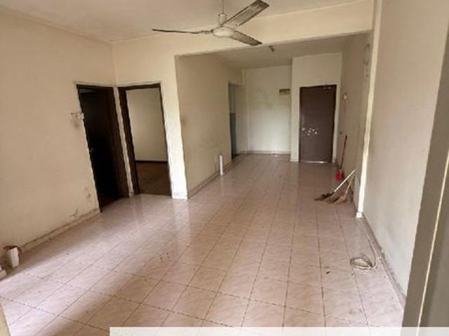 Flat for sale in Petaling, Alam Impian