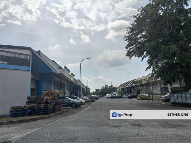 Warehouse for sale in Petaling, Alam Impian