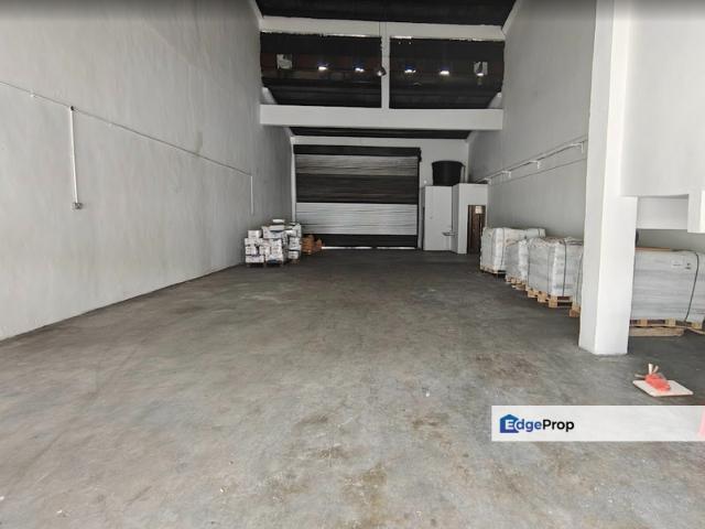 Warehouse for rent in Petaling, Alam Impian