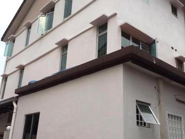Terraced House for sale in Petaling, Alam Impian
