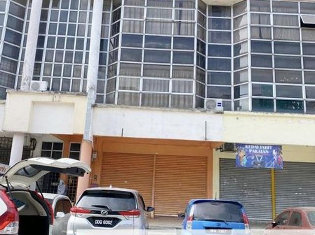 Shop for rent in Petaling, Alam Impian