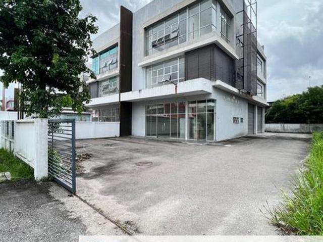 Warehouse for rent in Petaling, Alam Impian