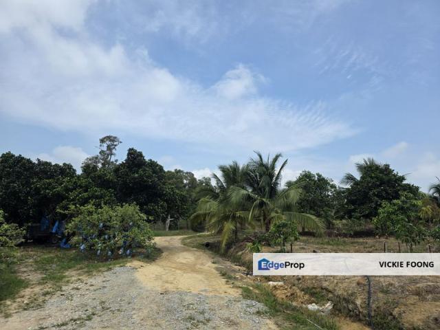 Shop for sale in Malaka