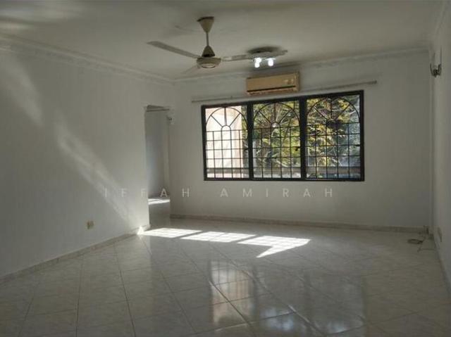 Apartment for sale in Petaling, Damansara Damai