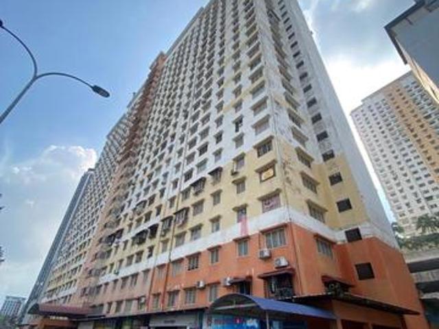 Apartment for sale in Petaling, Damansara Damai