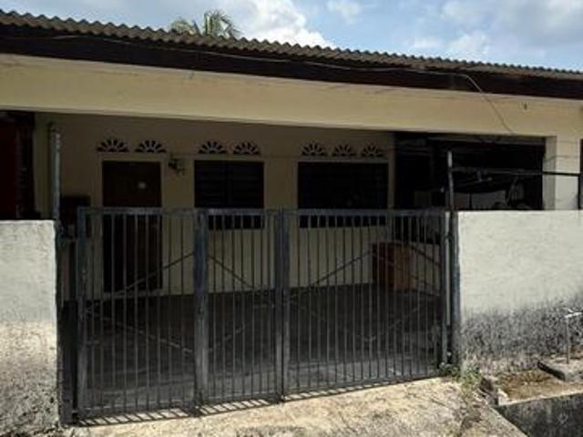 Terraced House for sale in Tanjong Sepat, Selangor