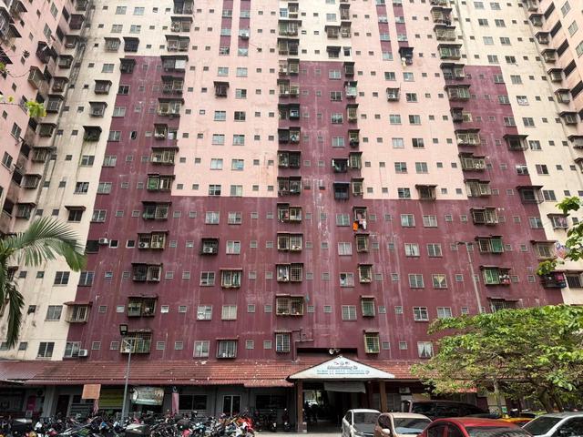 Flat for sale in Petaling, Damansara Damai