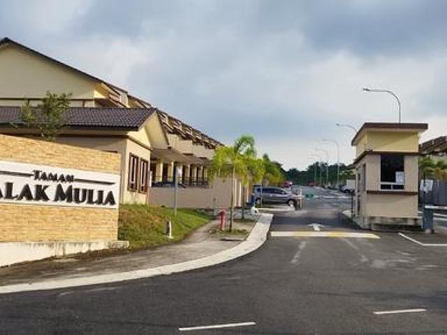 Townhouse for rent in Tanjong Sepat, Selangor