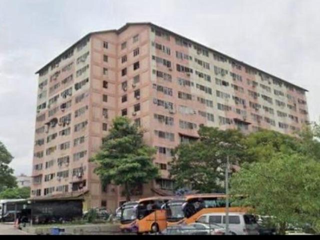 Flat for sale in Petaling, Subang Jaya