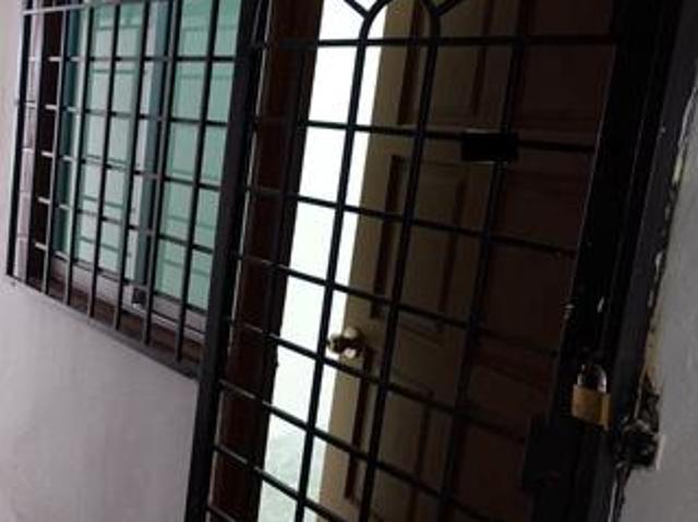 Flat for sale in Petaling, Alam Impian
