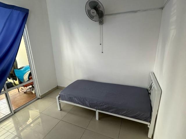 Room for rent in Petaling, Alam Impian