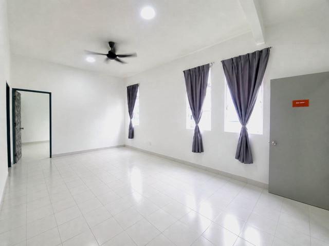 Townhouse for sale in Petaling, Alam Impian