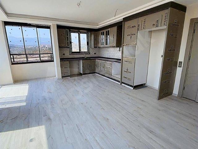 Yenişehir, Mersin içerisinde satılık mülk