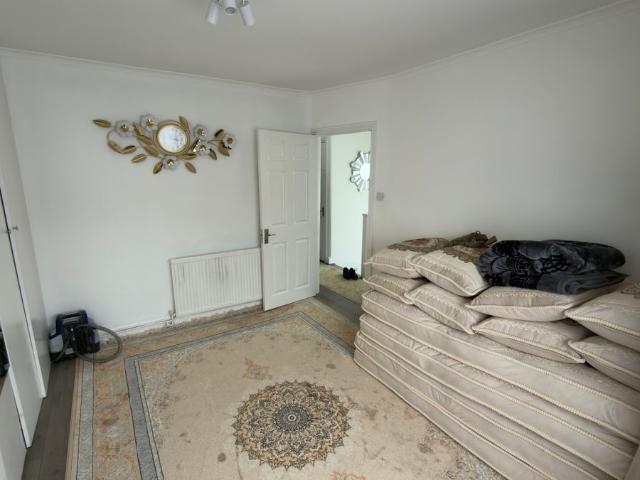 House for rent in Hendon Central, The Hyde