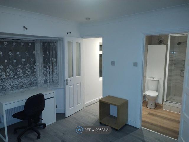 Studio for rent in Hendon Central, The Hyde