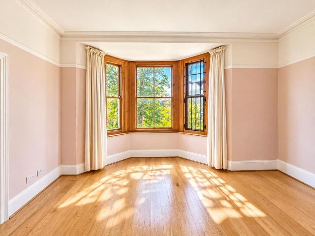 Apartment for rent in Brunswick, Hove