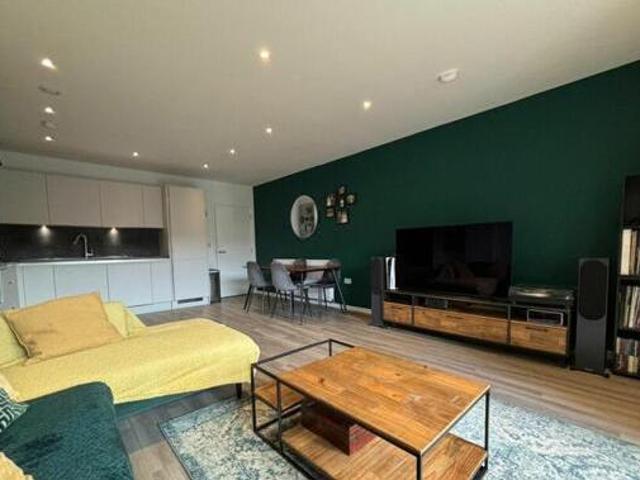 House for sale in Greater London