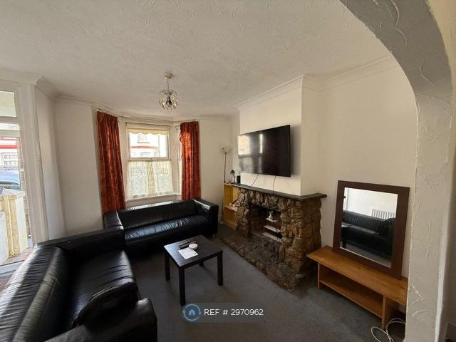 House for rent in Brompton, Gillingham