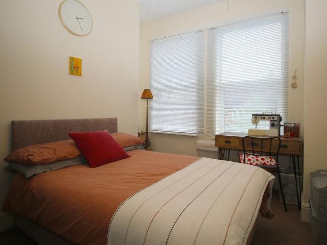 Room for rent in Elmfield, Leicestershire