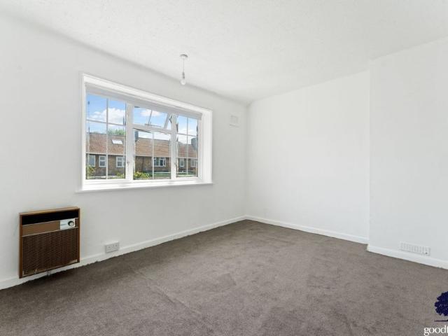 House for rent in Carshalton, Hackbridge