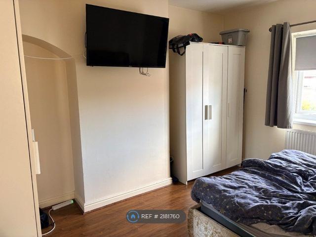 House for rent in Whitkirk, Austhorpe