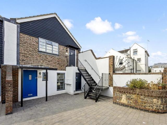 House for rent in Worthing, West Sussex