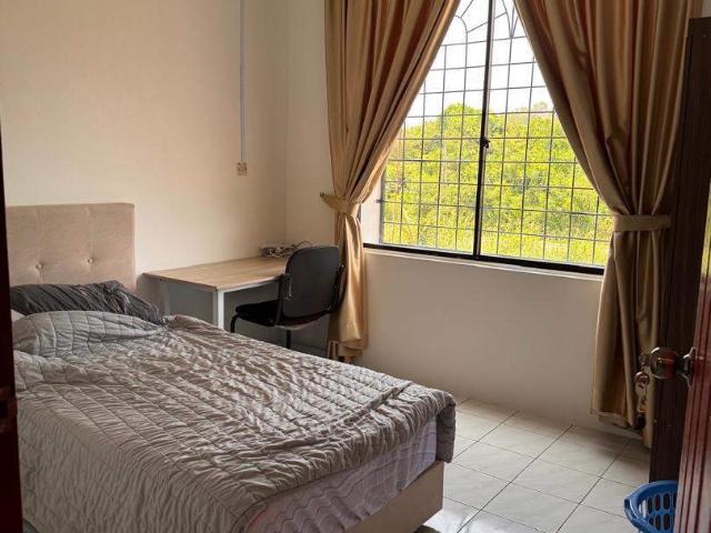 Room for rent in Taman Gembira, Kuala Lumpur