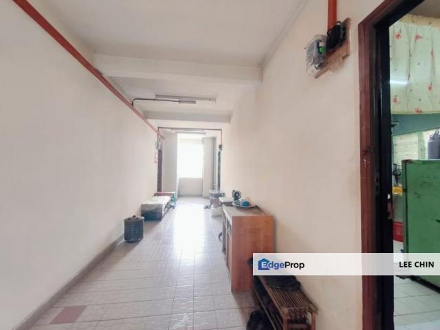 Flat for sale in Pulai, Bukit Ledang